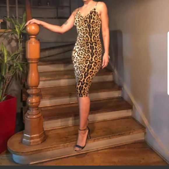 Dresses & Skirts - Leopard Print Cami Dress